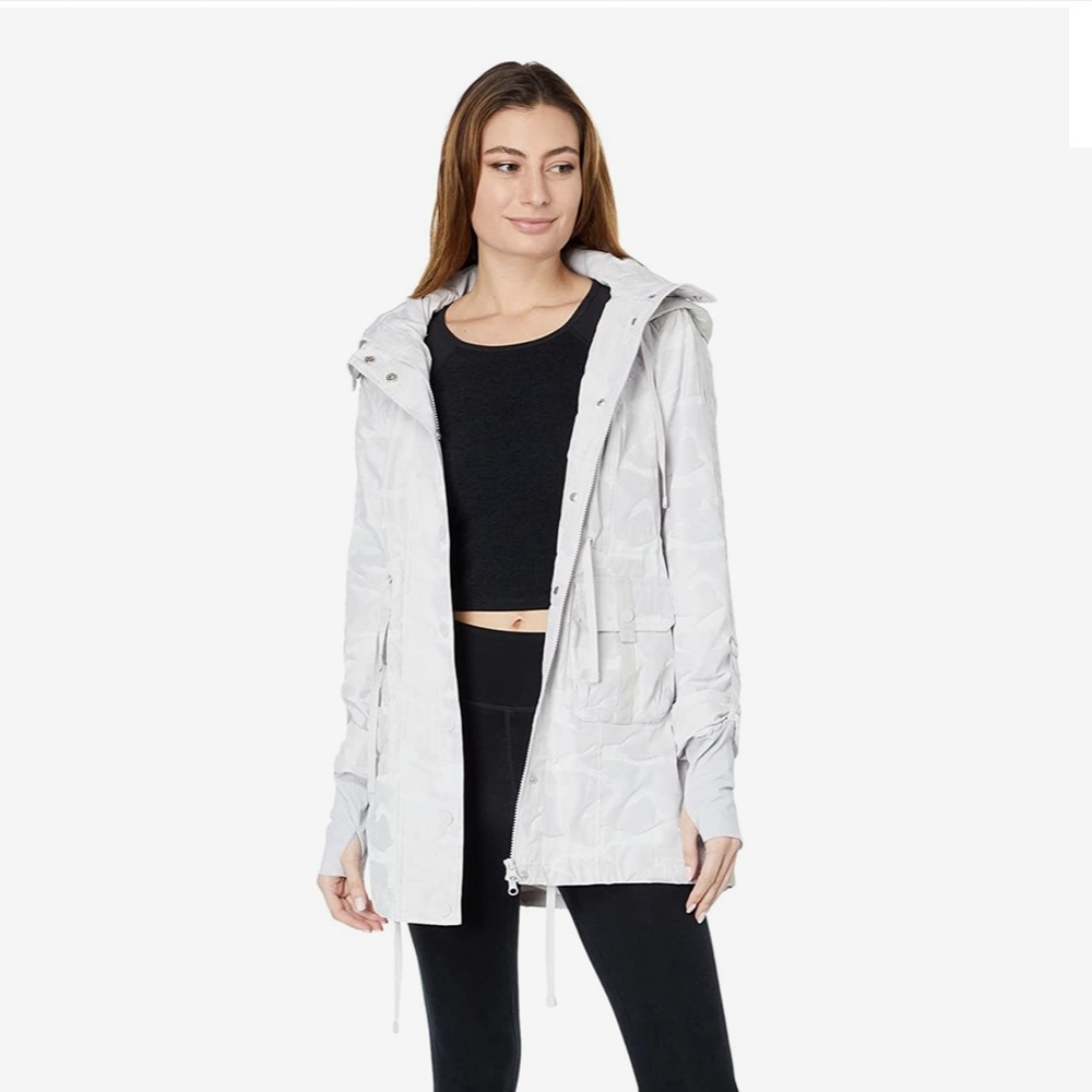Blanc Noir Camo Anorak Jacket Women's Coat Light Grey Camo